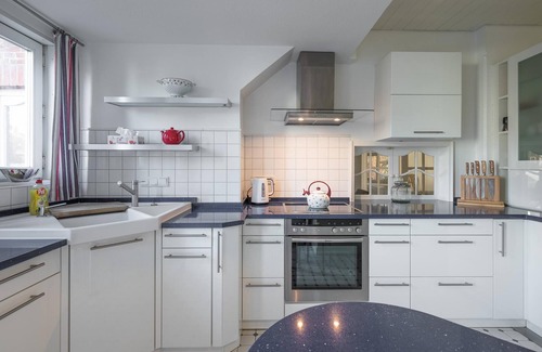 Zentrum Apartamento | Mönkevilla vacation apartment in Husum for up to 4 people