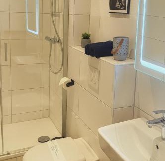 Center Apartamento | Möwenklang - Wohnung an der KW-Brücke gegenüber vom Südstrand
