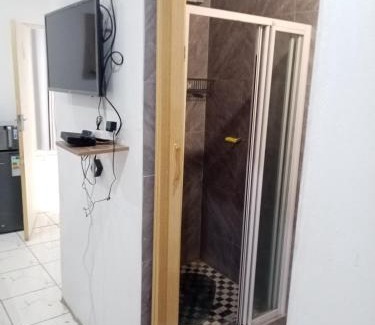 Polokwane Cabina | M and E Lodge