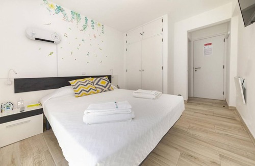 Lagos Apartamento | M - Bedroom 3 at Martin & Tomas Guesthouse