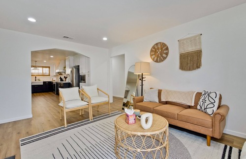 San Jose Casa | M&J@Modern SFH 3B1.5B/nr Shopping/AC/WiFi 732