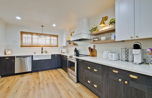 San Jose Casa | M&J@Modern SFH 3B1.5B/nr Shopping/AC/WiFi 732
