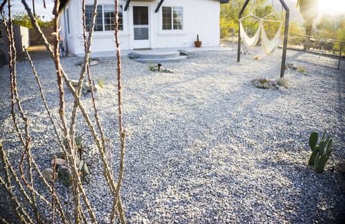 Twentynine Palms Casa | M&L Desert Cottage - ¡3 millas de la entrada norte de Joshua Tree!