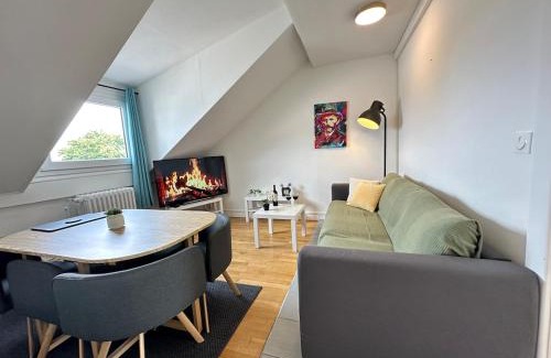 Devant-les-Ponts Apartamento | M Lorry Pop Art 3 chambres avec balcons proche Metz