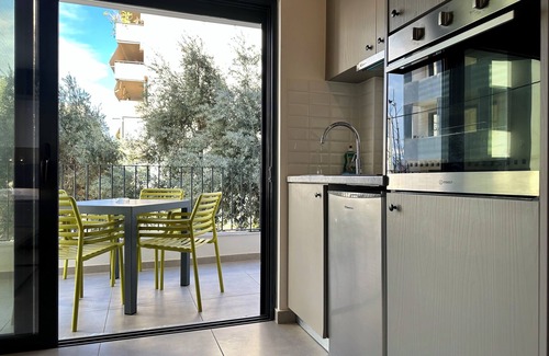 Moschato-Tavros Apartamento | M & M 2 in the city