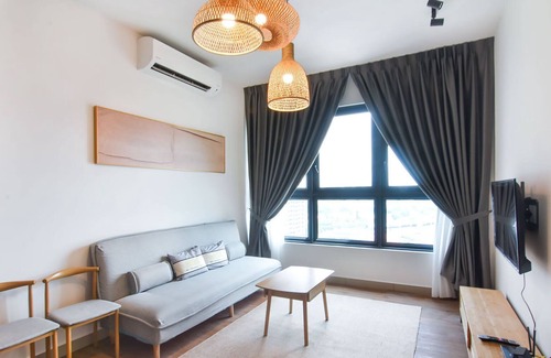 Taman Pertama Apartamento | M Vertica 3BR Apt Near Sunway Velocity, Parking