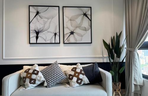 Taman Pertama Apartamento | M Vertica E33A10 l 4 Bedroom l 8 Pax