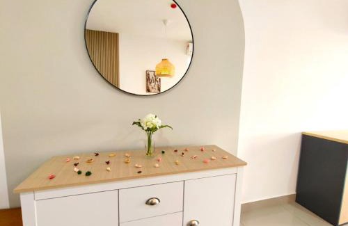 Taman Pertama Apartamento | M-Vertica Sunway Velocity Cheras by Luvit Stay