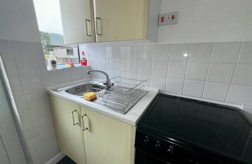 Sutton-in-Ashfield Casa | M1 Link 2 Bed House Wifi Parking,Contractors