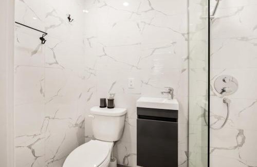 Mile End Apartamento | M11 Upscale Comfy Studio wAC in Perfect Location