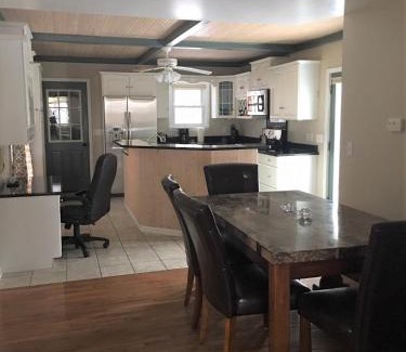 Traverse City Casa | M22 Shores On WEST GRAND TRAVERSE BAY