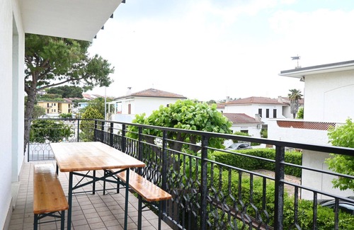 Marcelli Apartamento | M435 – Marcelli, spacious three-room apartment near the sea