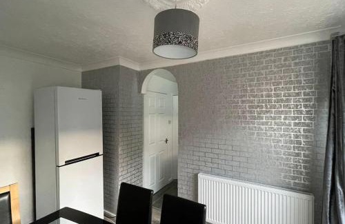 Willenhall Casa | M6 Jct 10 Contractor Ready Nr Willenhall Walsall