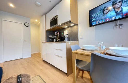 Quartier Centre Ville Apartamento | M6 Le vieux Massy RER600mOrly20 minNetflixNeuf