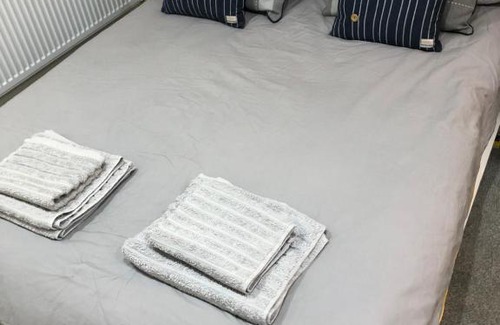 Offerton Apartamento | M60 Modern Studio Appartment with free parking