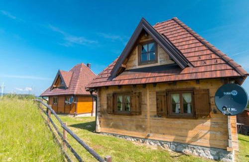 Bajina Basta Chalet De Esquí | Mašine kolibe
