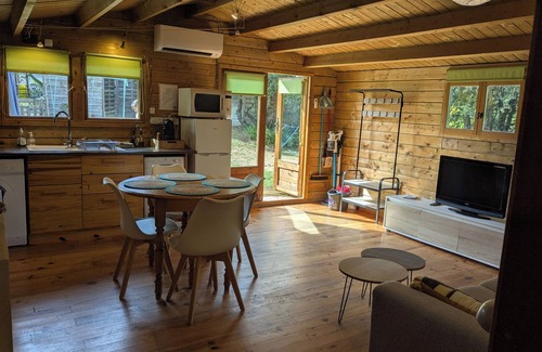 La Roque-sur-Ceze Chalet De Esquí | My little castling hut on ceze