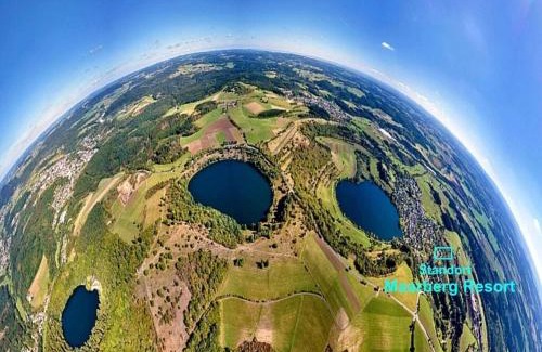 Schalkenmehren Casa | Maarpanorama in het Maarberg Resort