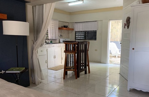 Belize City Apartamento | Maasta G Studio