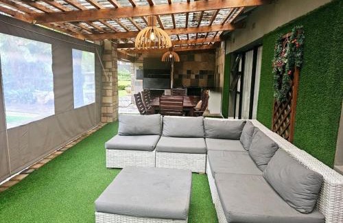 Rustenburg Casa | Mabheleni Lodge