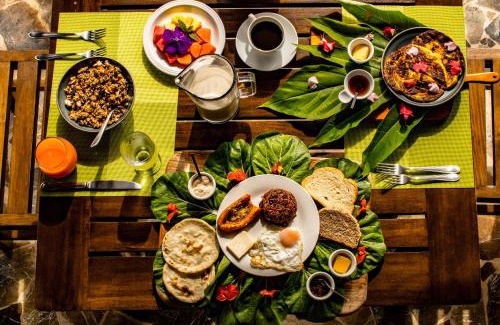 Carara Cabina | Macaw Lodge
