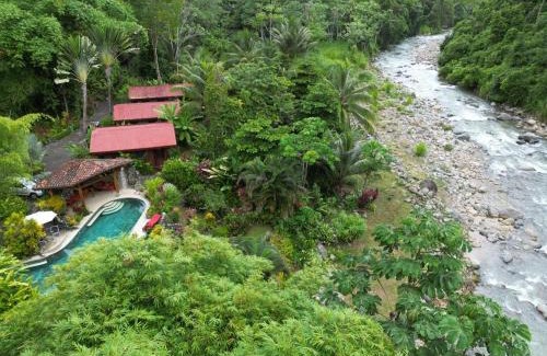 Uvita Casa | Macaw Villa - Riverfront With A Pool
