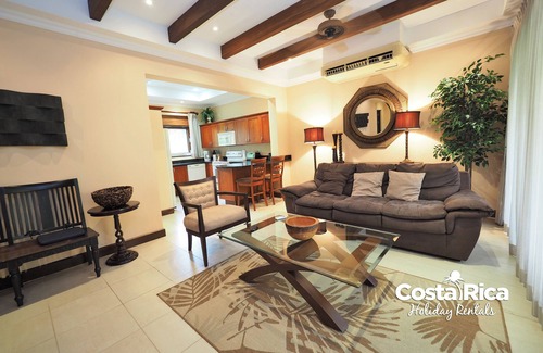 Jacó Hotel | Macaws Ocean Club