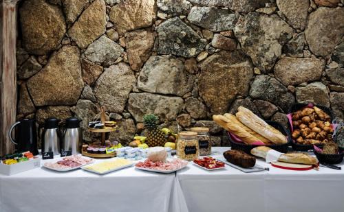 Pianotolli-Caldarello Hotel | Macchie e Fiori