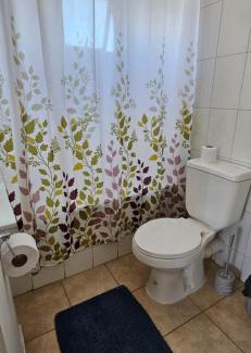 Machali Cama Y Desayuno | Machali Habitación Matrimonial con AIRE ACONDICIONADO Estacionamiento Privado
