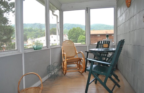 Mill Run Casa | MacKenzie Guest House in the heart of Ohiopyle