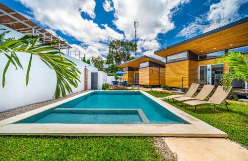 Coco Hotel | Macondo Ecolodge Guaria Morada - Estrella de Fuego