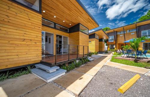 Coco Hotel | Macondo Ecolodge Heliconia - Bromelia