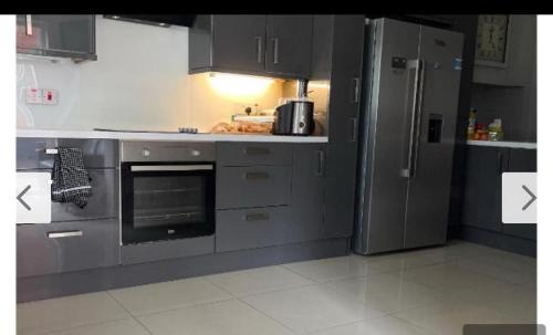 Castlereagh Casa | Mac’s- Double Room shared bathroom