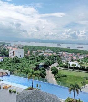 Lapu-Lapu Apartamento | Mactan Newtown 8Newtown Boulevard Beach Condo RM9