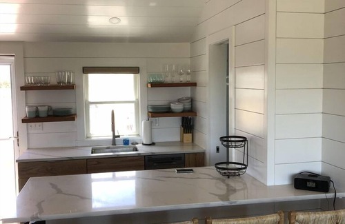 Smith Point Cabaña | Madaket Cottage Waterfront en Nantucket!