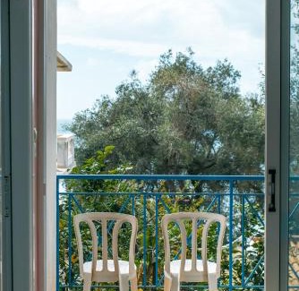 Sinarades Cama Y Desayuno | Madalenas B&B