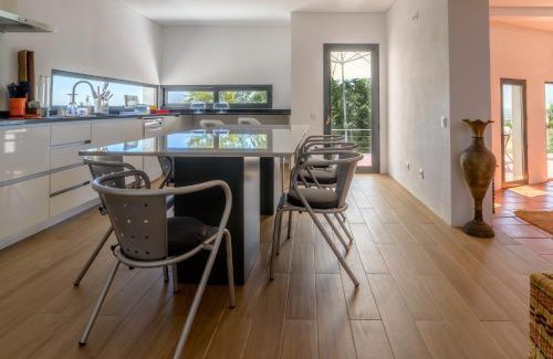 Montargil Casa | Made iN2 Creative Guest House