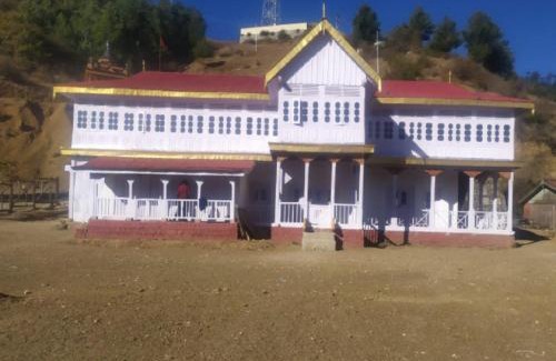 Theog Casa | Madhan Palace Homestay