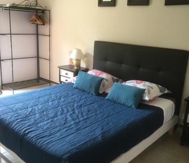 Saint-Aignan Cama Y Desayuno | Madinina'S Cube