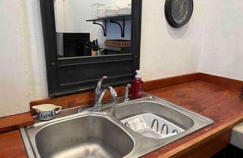 Madison Casa | "Madison Manor I" by The River: Nice patio, hot tub, gas grill, and fire pit