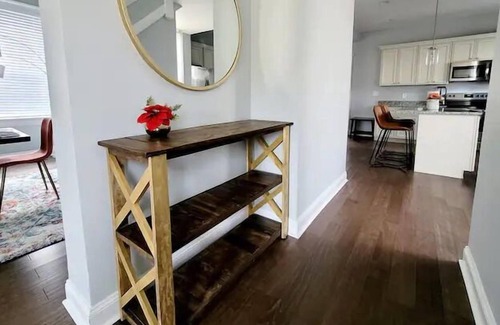 Roselawn Finance Casa | Madisonvilla - 3BR/2BA, Sleeps up to 6+3 KING beds