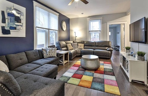 Roselawn Finance Casa | Madisonvilla - 3BR/2BA, Sleeps up to 6+3 KING beds