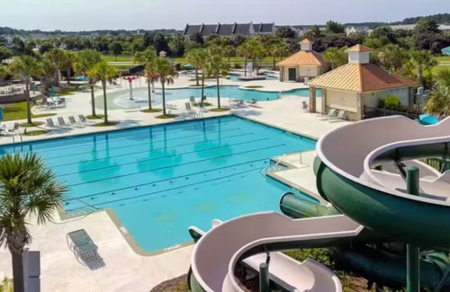 Port Wentworth Casa | Madisyn’s Manor - Luxe Comfort + Style Pet Friendly & Amazing Pools