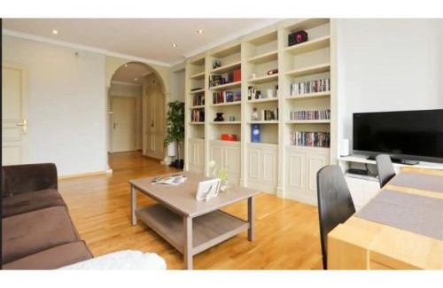 Nueva España Apartamento | Madrid Views Apartment