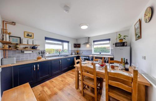 Llanon Casa | Maenllwyd