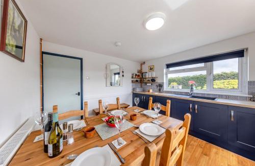 Llanon Casa | Maenllwyd
