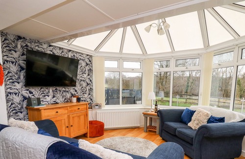 Ciliau-Aeron Cabina | MAES GLAS, pet friendly, with a garden in Ciliau Aeron