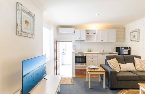 Boat Harbour Casa | Maestral II, 27a Richardson Ave - 290 metres from the waters edge , Air Con