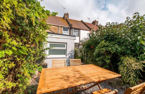 Broadstairs Casa | Magdala Cottage -village Location- Dog Friendly