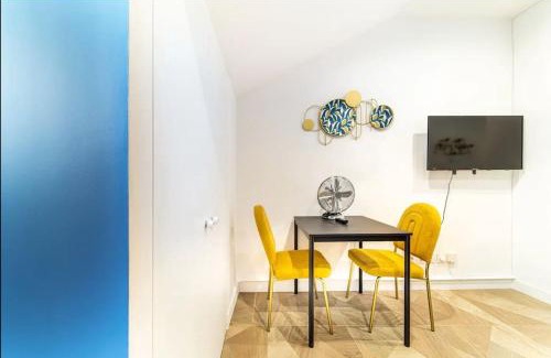 Republique - Tolstoi Apartamento | Magenta, Charmant & Moderne